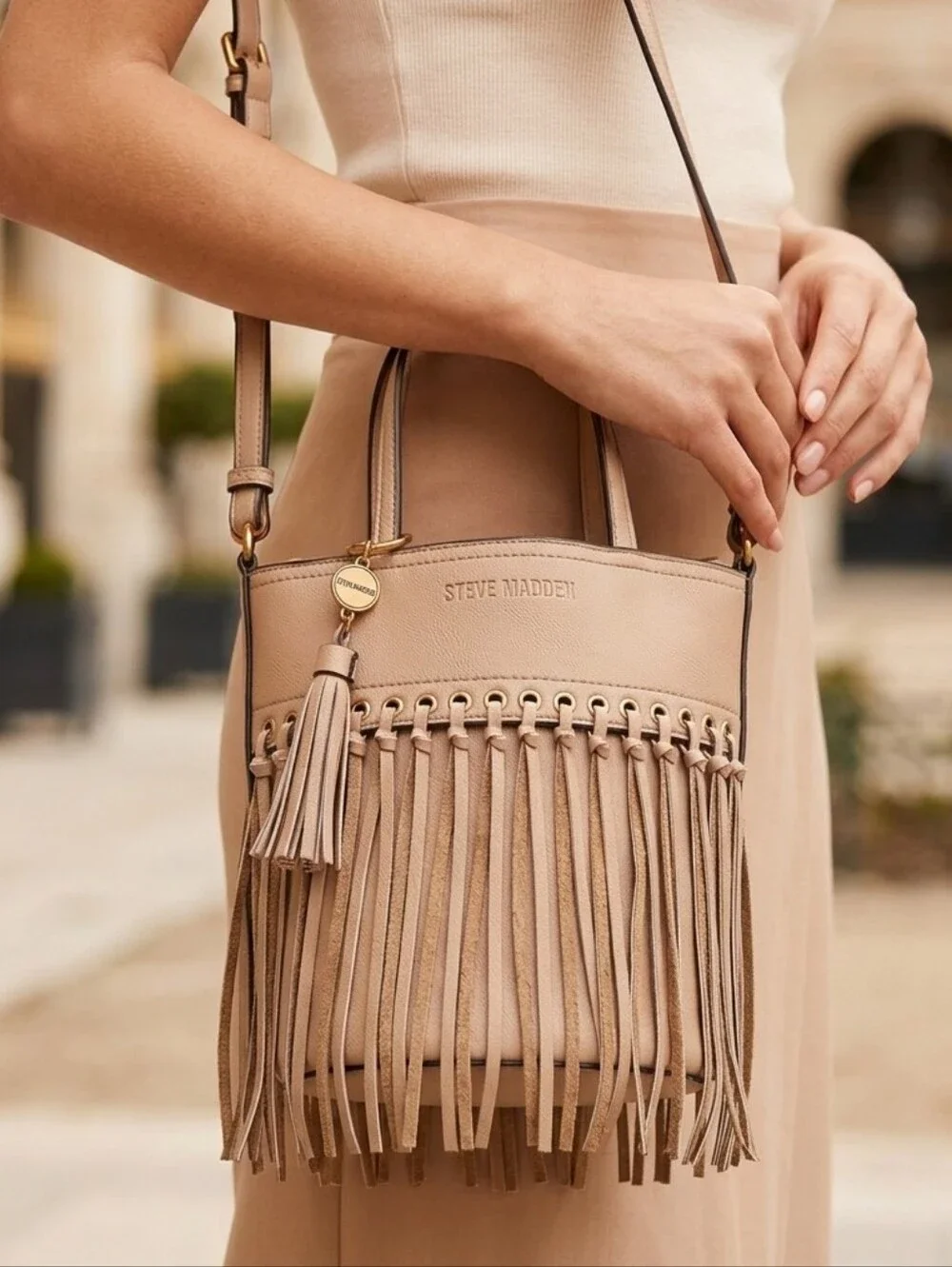 Steve Madden Latte Fringe Bucket Bag Crossbody NWT